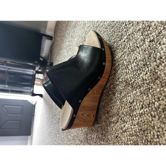 Collection by Clarks Black Leather Open Toe Wedge Sandals - Picture 1 of 4